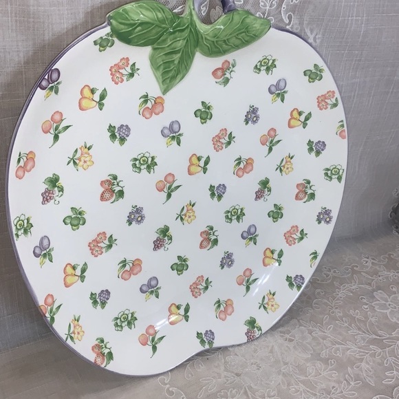 12x12" Vintage Japan Fruity Tominaga Peach shaped platter - Picture 2 of 10